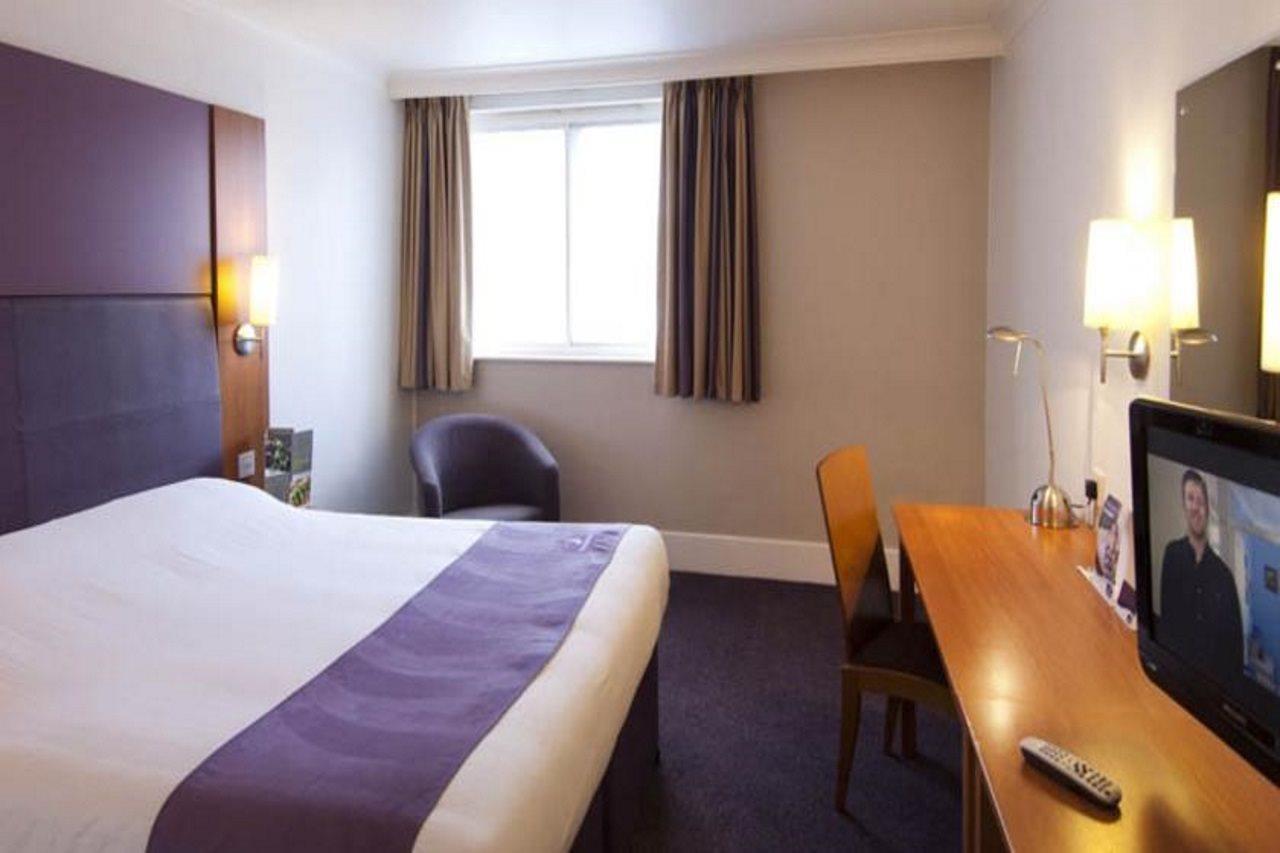 Premier Inn Portsmouth North Harbour 外观 照片