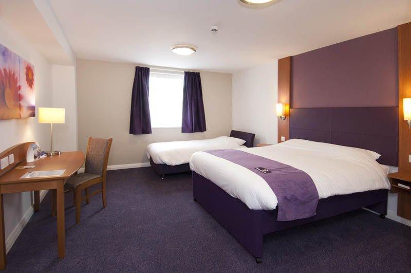 Premier Inn Portsmouth North Harbour 外观 照片